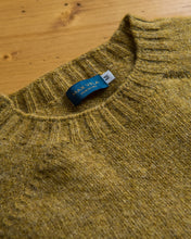 Lade das Bild in den Galerie-Viewer, Shetland Pullover moosgrün