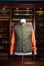 Lade das Bild in den Galerie-Viewer, MV Steppweste - dunkelgrün