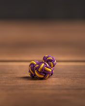 Lade das Bild in den Galerie-Viewer, Handgemachte Manschetten Knoten - 2farbig - lila/gelb
