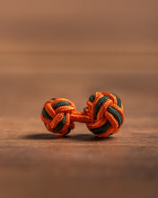 Lade das Bild in den Galerie-Viewer, Handgemachte Manschetten Knoten - 2farbig - orange/grün