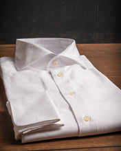 Lade das Bild in den Galerie-Viewer, Oxford Hemd "Spread Kragen" - Doppelmanschette - weiß