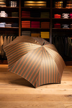 Lade das Bild in den Galerie-Viewer, Regenschirm “Francesco Maglia” - 3er Streifen - orange auf grün