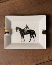 Lade das Bild in den Galerie-Viewer, Limitierter Aschenbecher "Reiter"