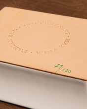 Lade das Bild in den Galerie-Viewer, Limitierter Aschenbecher "Reiter"