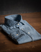 Lade das Bild in den Galerie-Viewer, Jeans Hemd "Spread Kragen"