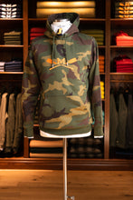 Lade das Bild in den Galerie-Viewer, MV Hoodie - "M-Paddel" - Camouflage
