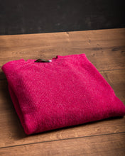 Lade das Bild in den Galerie-Viewer, Shetland Pullover pink
